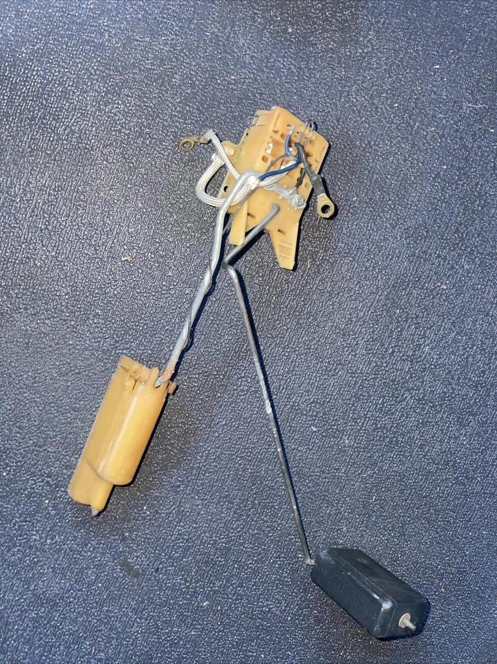 Sensor transmisor de flotador nivel de combustible 91-99 Mitsubishi 3000GT Dodge Stealth OEM Foto 1 de 1