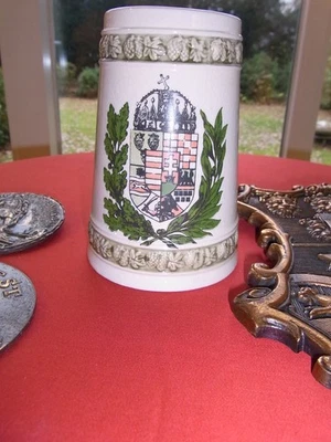 Pitcher - Image 1 of 4