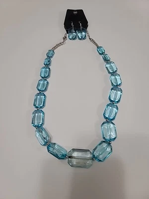 PAPARAZZI NEW Turquoise Colored Stone Shaped Necklace With Matching Earrings Foto 1 de 4