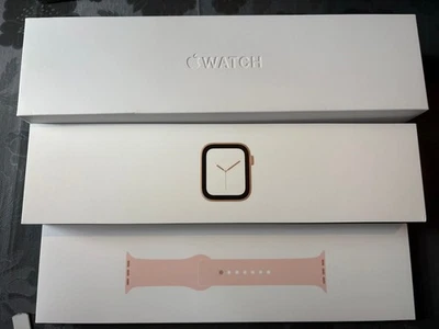 Apple Watch Series4 40mm Gold Aluminium, gut gebraucht, ohne Ladekabel  - Bild 1 von 4