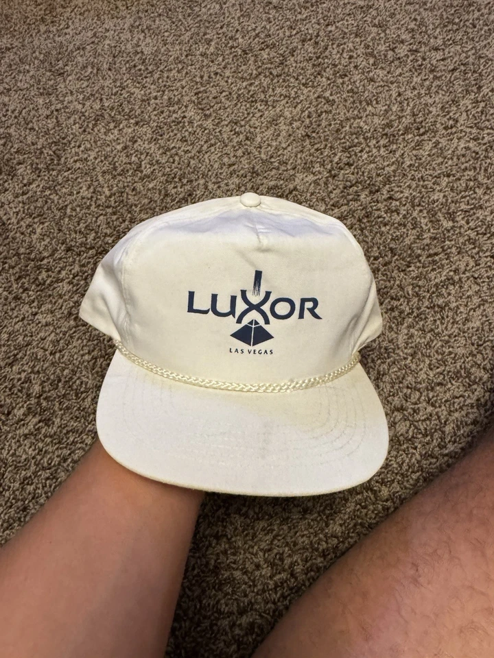 Chapéu boné branco Las Vegas Luxor Hotel vintage com alça Nevada tamanho único ajustável - Imagem 1 de 4