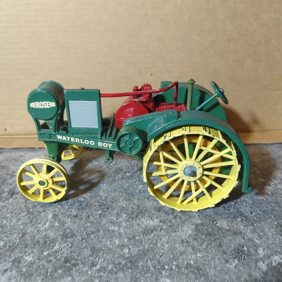 1988 Ertl 1:16 John Deere 1915 Model R Waterloo Boy Tractor  - Image 1 of 4