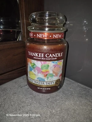 Salt Water Taffy Deerfield Yankee Candle LARGE 22 oz.  VHTF - Image 1 of 4
