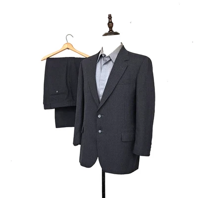 Vtg Stafford Mens 2pc. Suit 42 R Pants 38 x 27 Charcoal Gray Wool Pinstripe EUC - Image 1 of 4