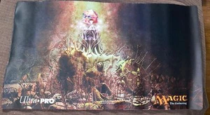 ULTRA PRO: MAGIC THE GATHERING PLAYMAT - Picture 1 of 2