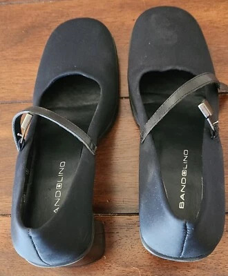 Women's Bandolino Block Heel Shoe Blue Brand New - Image 1 of 4