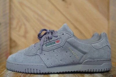 Adidas Yeezy Powerphase - Marrón simple Foto 1 de 4