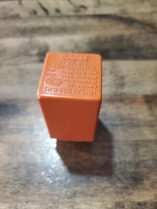 SAAB HEADLIGHT CONTROL RELAY 5KG 005 675-01 / 41 09 070 USED OEM - Picture 1 of 3