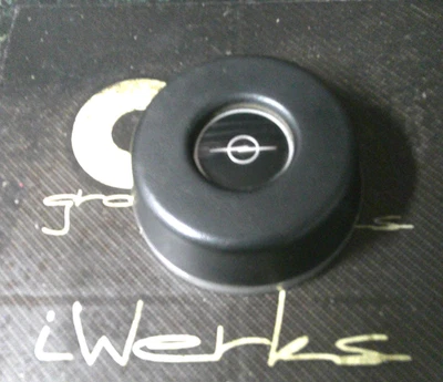 69-73 OEM USDM Opel GT купе рулевое колесо центральный клаксон круглая крышка в сборе - Изображение 1 из 4