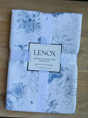 LENOX BUTTERFLY MEADOW TOILE BLUE & WHITE TABLECLOTH 52 x 70  RECTANGULAR  NEW - Image 1 of 4