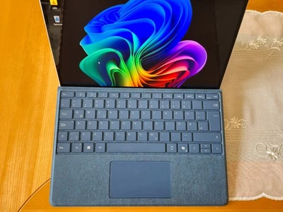 Microsoft Surface Pro 11 Laptop/Tablet 13" OLED, X Elite, 16GB/512GB, Platin OVP - Bild 1 von 4