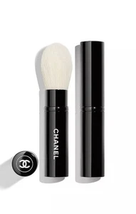 CHANEL RETRACTABLE HIGHLIGHTER BRUSH N°111 Professional Makeup Brushes - Picture 1 of 2