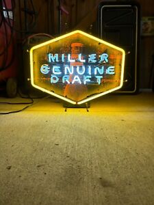Miller genuine draft neon sign / used but In good working condition