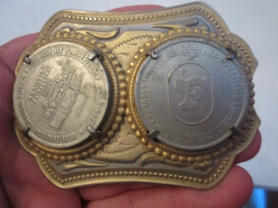 1980 FRONTIER LAS VEGAS HOTEL CASINO CHIPS METAL BELT BUCKLE - GW-16 - Image 1 of 3