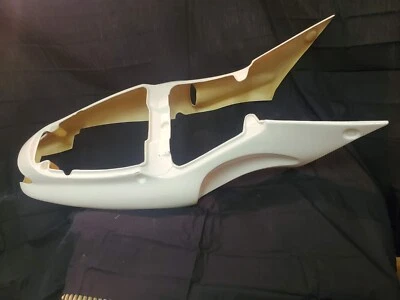 Panel de carenado FIBRA DE VIDRIO CUBIERTA TRASERA Triumph Daytona T595/955i (1997-2000) Foto 1 de 4