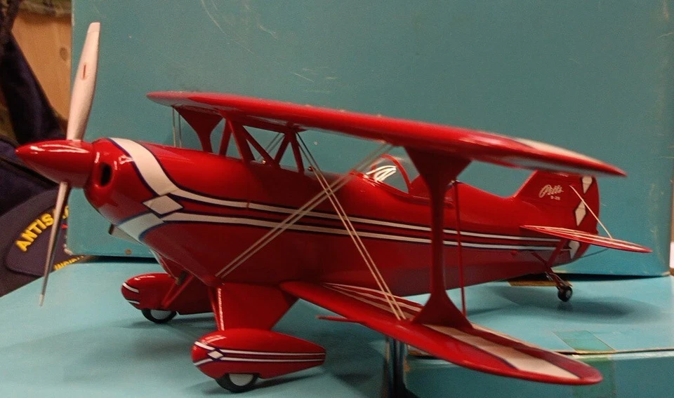 PIAZZAI ACROBATIC PITTS S2S scala 1/20 - Immagine 1 di 4