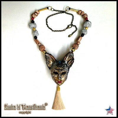jewelry woman fashion necklace luxury pendant art deco cat venetian mask gold k - Image 1 of 4