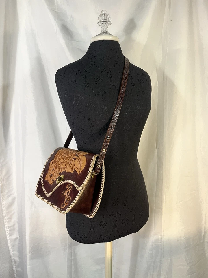 Bolso de Mano Bolso BoHo Hippie de Cuero Tocado a Mano Años 70 De Colección.Correa Ajustable, Costura Foto 1 de 4