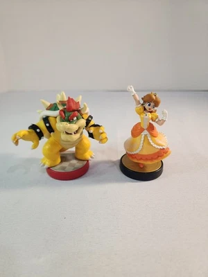 Nintendo Amiibo Super Mario Bros Bowser Red Base and Super Smash Bros Daisy - Image 1 of 4