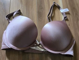Neu mit Etikett Victoria's Secret gepolsterter Push-up-BH Bombshell Add 2 Cups 32B Vintage Rose - Bild 1 von 6
