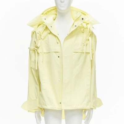 Chaqueta parka rara Louis Vuitton 2020 Runway amarilla desmontable mangas corbatas FR46 S Foto 1 de 4
