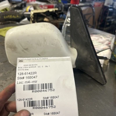 Espejo retrovisor pasajero Scion XB 2004-6 (blanco, eléctrico) Foto 1 de 4