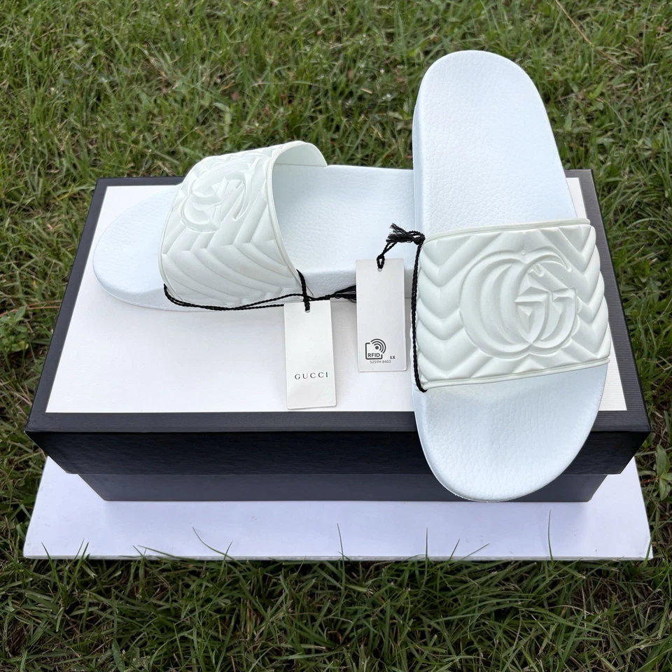 GUCCI White Pursuit Matelasse Rubber Slides Size 10 US 10.5 567115 Sandals Logo - Image 1 of 4