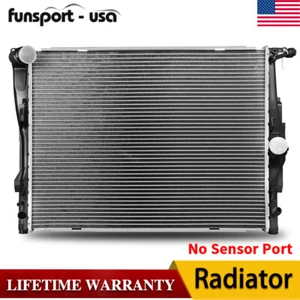 2882 Radiator for BMW Z4 128i 323i 325i 325xi 328i 328xi 330i 2.5 3.0L V6 - Picture 1 of 9