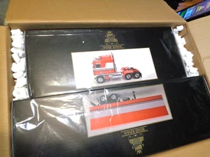 ROAD KINGS BJ and the Bear Set 1976 Kenworth K-100 & Trailer 1:18 Diecast HUGE - Picture 1 of 6