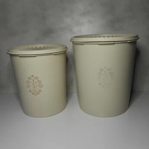 2 Vintage TUPPERWARE Storage Containers - Ivory Colour - Canisters(807-9)(805-9) - Picture 1 of 11