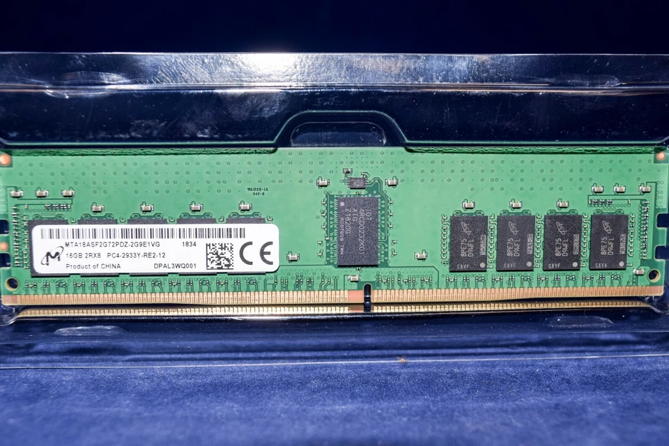 MTA18ASF2G72PDZ-2G9E1 MICRON 16GB (1X16GB) 2RX8 PC4-2933Y MEMORY - Image 1 of 1