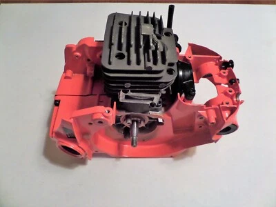 Motosierra ECHO CS-490 cilindro motor pistón cigüeñal carcasa tanque de aceite - OEM Foto 1 de 4