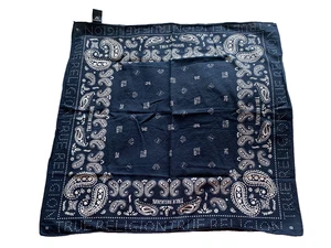 Bandana True Religion Azul Estampado Paisley 100% Algodón 20"X20" - Imagen 1 de 4