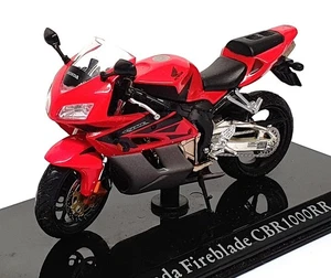 Atlas Editions 1/24 Scale 4 110 101 - Honda Fireblade CBR1000RR - Red  - Picture 1 of 5