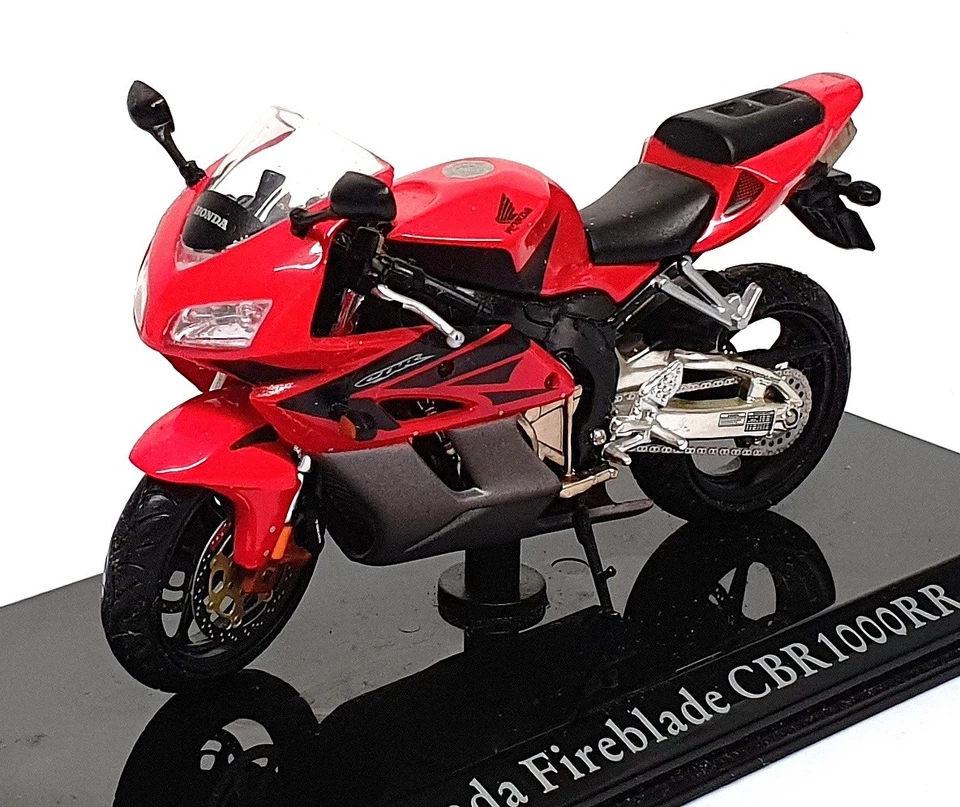 Atlas Editions 1/24 Scale 4 110 101 - Honda Fireblade CBR1000RR - Red  - Image 1 of 4