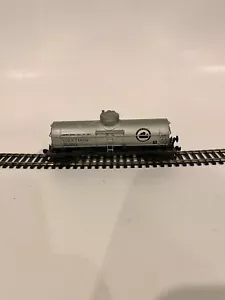 HO Scale 10k Gallon Single Dome Tank Car Union Street RR UTLX 71802 - Picture 1 of 5