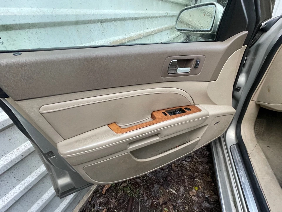 2005 06 2007 2008 2009 2011 Cadillac STS panel interior del conductor delantero izquierdo Foto 1 de 1