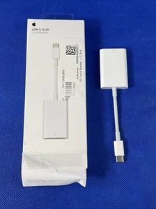 Apple USB-C to SD Card Reader Cable for iPad Pro (3rd Generation) - White - Picture 1 of 8