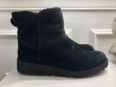 Botas de cuña UGG Kristin - Gamuza negra - Para mujer Talla 8,5 Foto 1 de 4