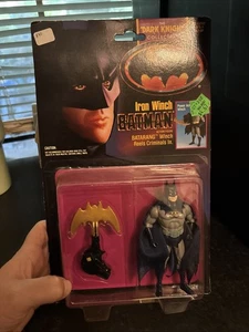 1990 Kenner Batman The Dark Knight Series Iron Winch Batman Kenner 1990 Sealed - Picture 1 of 2
