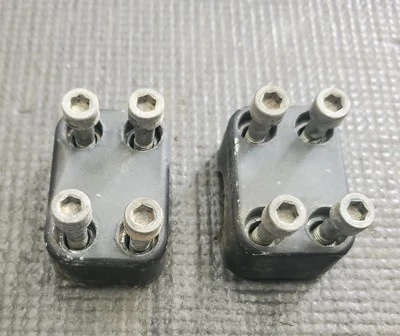 Braçadeiras de guidão 1983 Husqvarna 430 - Imagem 1 de 2