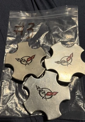 Tapacubos centrales Chevy Corvette C5 1997-2004 Foto 1 de 3