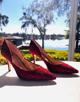 PRECIOSO!!!  Tacones de estrás de cristal rojo/marrón talla 9,5  Foto 1 de 4