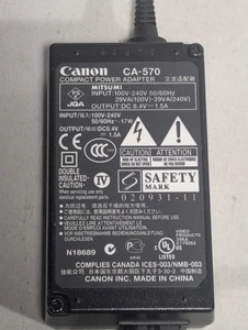 Adaptador de corriente compacto Canon CA-570 S salida: 8,4 VDC ~ 1,5A  - Imagen 1 de 4