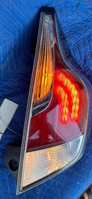 🧲 15 16 17 2015 2016 2017 Toyota Prius C Tail Light Lamp Right Passenger Side🧲 - Image 1 of 4