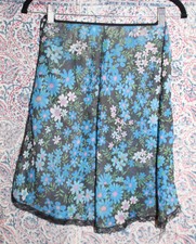 New listing
Vintage Women's Saks Fifth Avenue Printed Half Slip