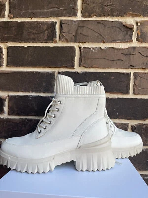 NUEVO CON ETIQUETAS $149 Botas de plataforma con cordones de cuero resistentes al agua Nurture Whitney talla 8,5 blancas Foto 1 de 4