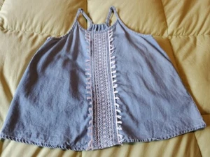 GAP Kids Top Embroidered Detail Chambray Tank Sleeveless Shirt Sz M 8/9 Yrs - Picture 1 of 7