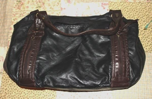 Borsa Bueno in ecopelle nera e marrone leggermente usata con ampio scomparto - Foto 1 di 6