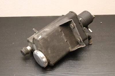 Servocontenedor Ferrari 456 GT GTA Steering Fluid Reservoir Tank OEM 179185 153517 Foto 1 de 4